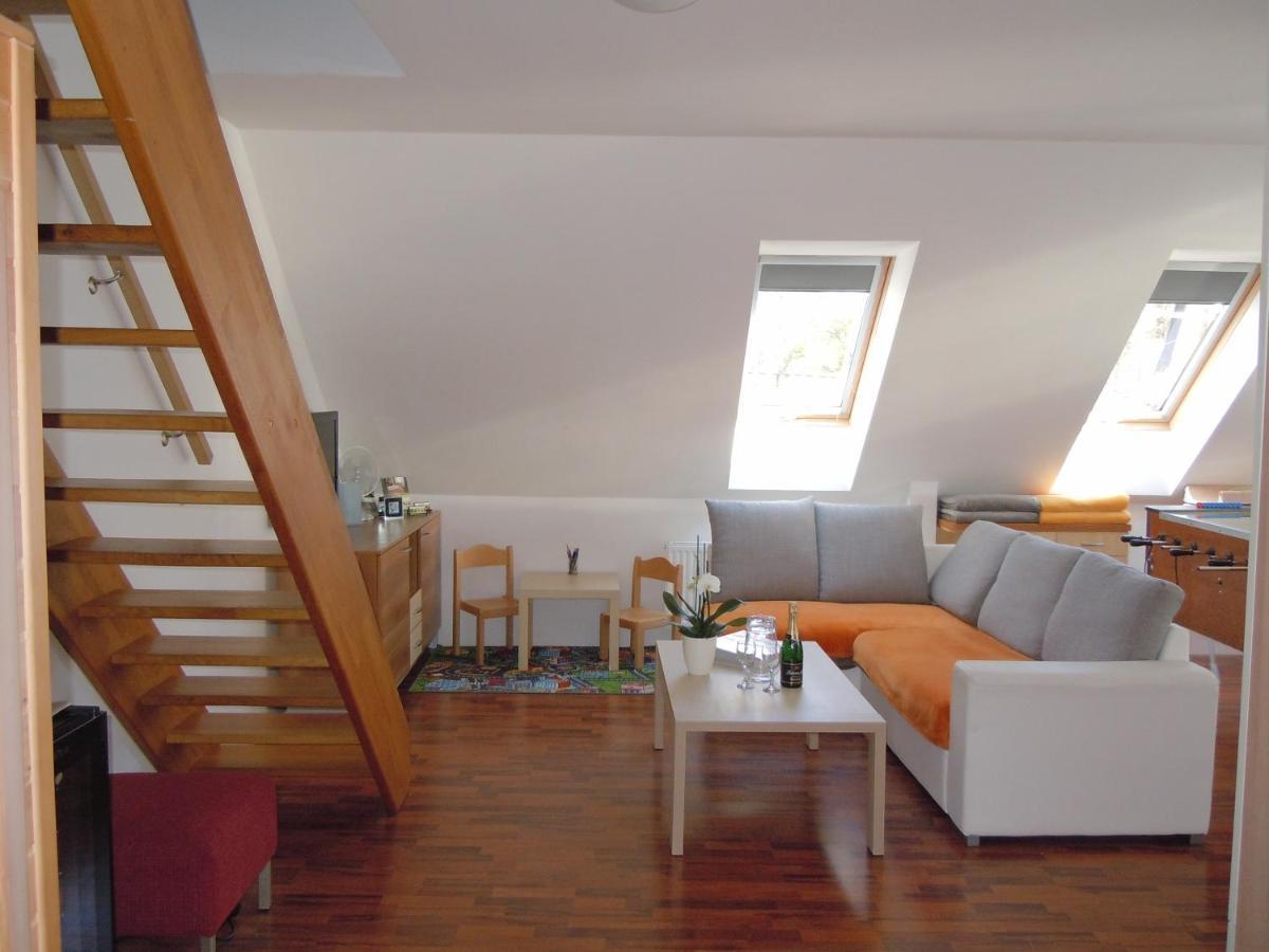 Apartment Wellness Vlckova ภายนอก รูปภาพ