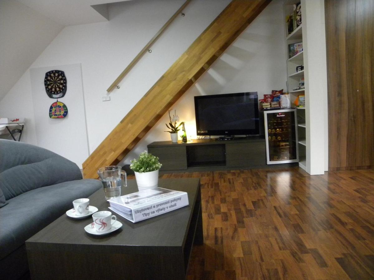 Apartment Wellness Vlckova ภายนอก รูปภาพ