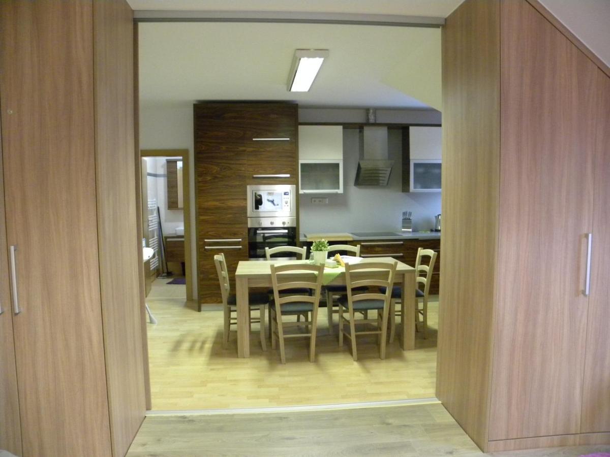 Apartment Wellness Vlckova ภายนอก รูปภาพ